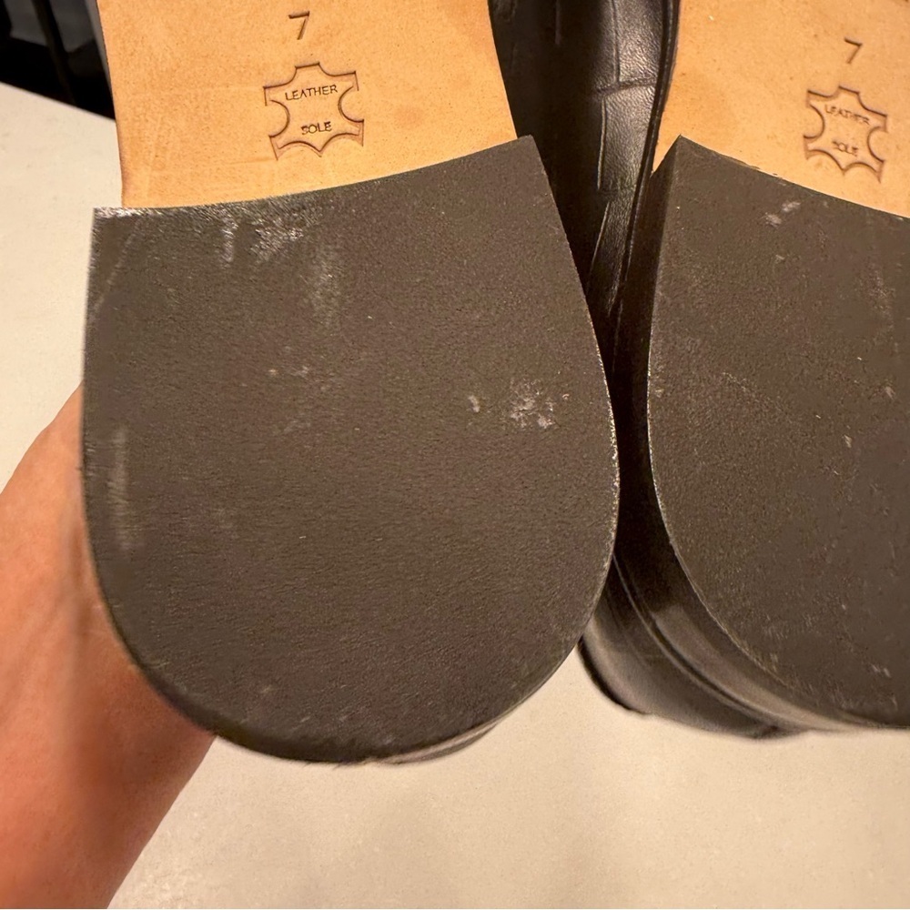 J. McLaughlin Women’s Concetta Black Leather Loafers in Embossed Croc Sz 7 EUC - Picture 13 of 13